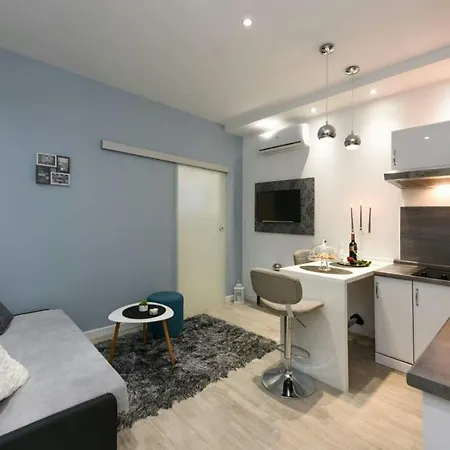 G&t Apartment *